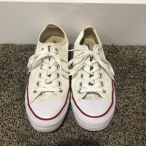 low top white converse size 8